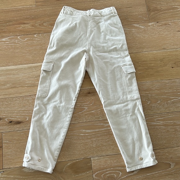 Aritiza- Wilfred Modern cargo pants - Picture 4 of 4
